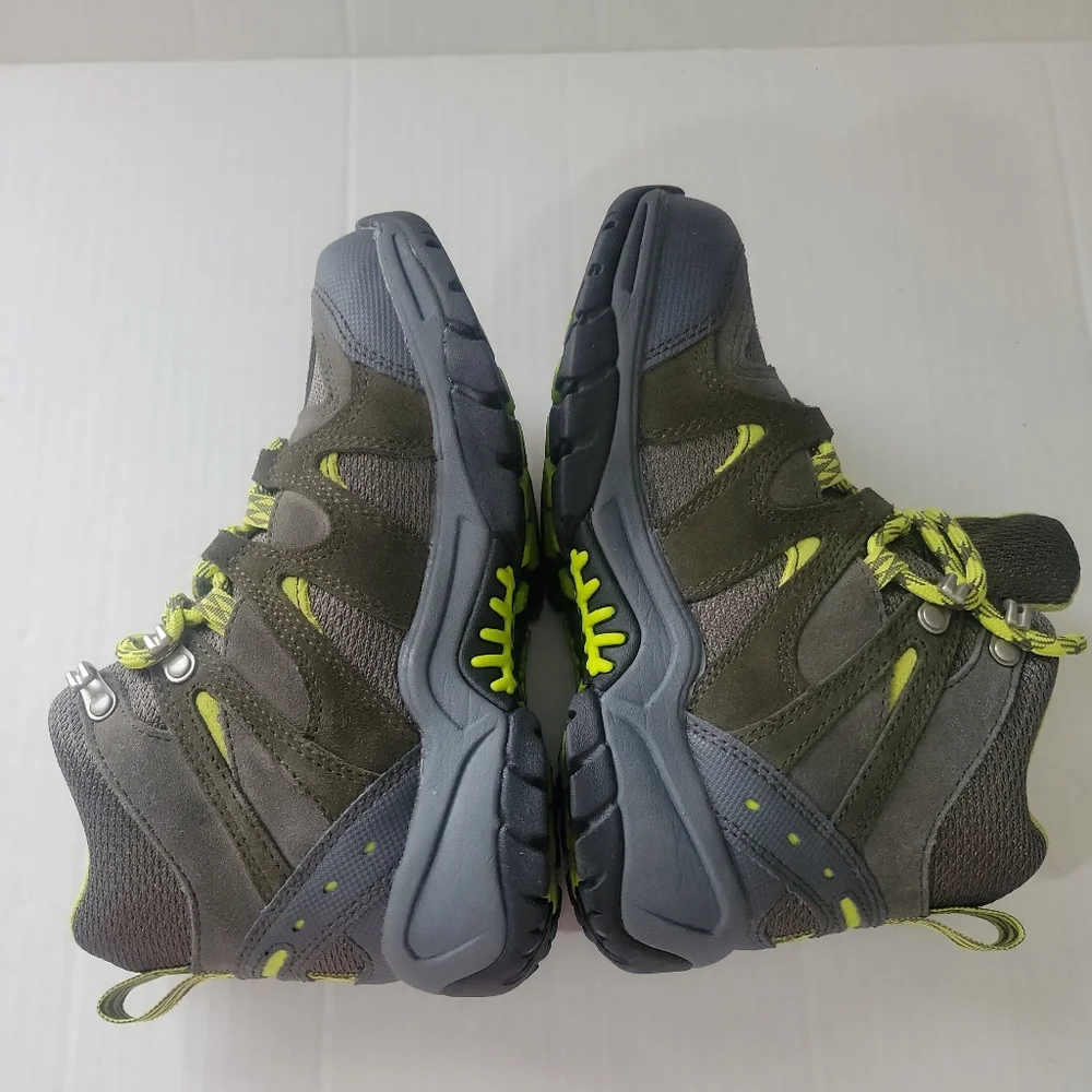 L.L. Bean Tek‎ 2.5 Boots Water Proof Hicking Trail Suede Size 2 Green 286156.